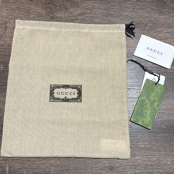 GUCCI BLACK SMALL MESSENGER BAG UNISEX - Picture 2 of 6